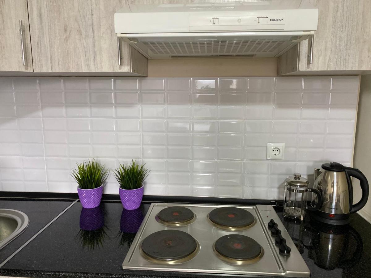 Оригинальная 1 Ком Квартира В Сердце Алматы Apartment Ngoại thất bức ảnh